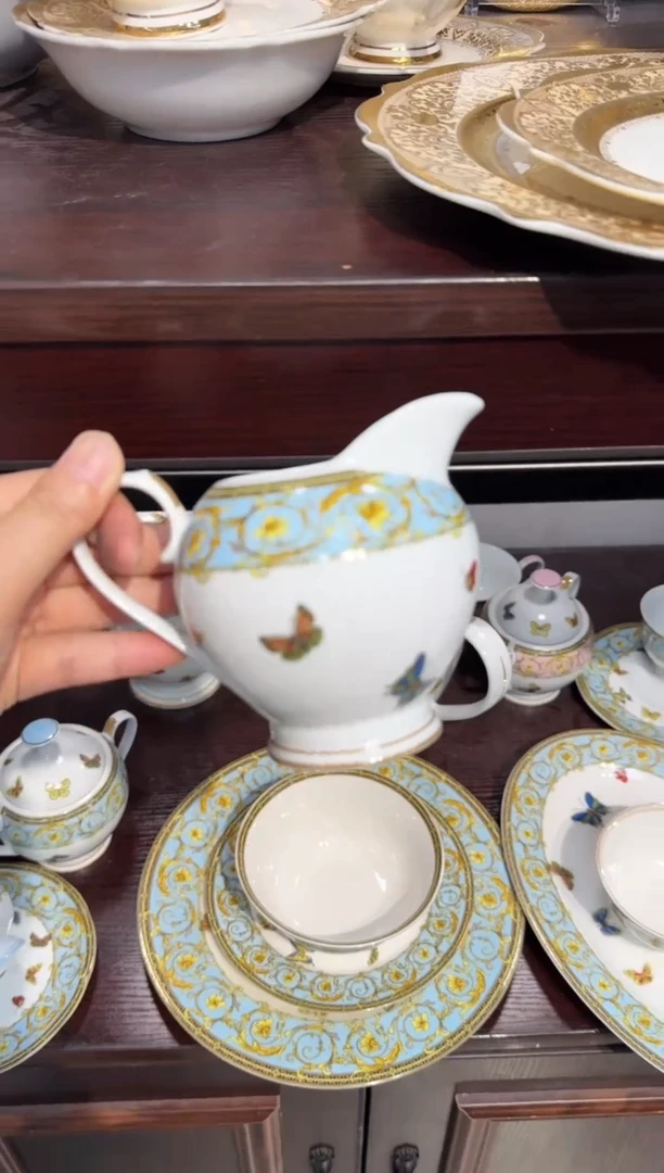 瓷片奶缸 微瑕 1个