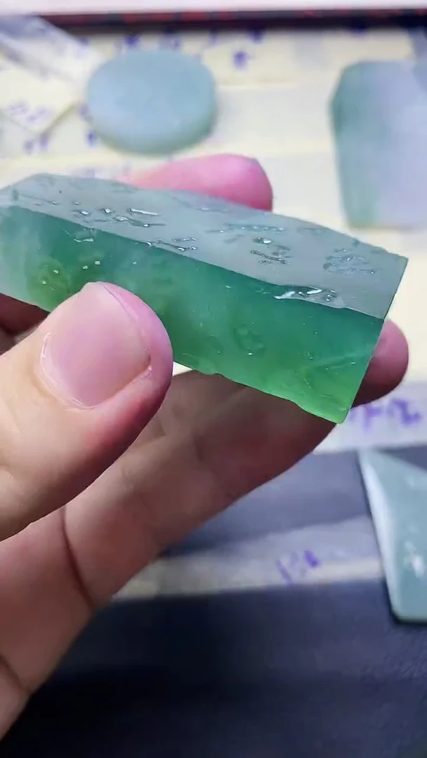 合金颈饰玛瑙/玉髓天然翡翠