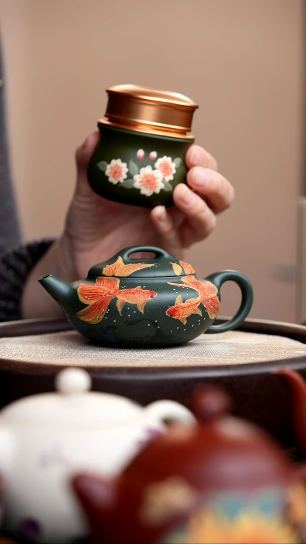 茶壶紫砂民国绿过桥扁腹泥绘双鱼+小茶罐011