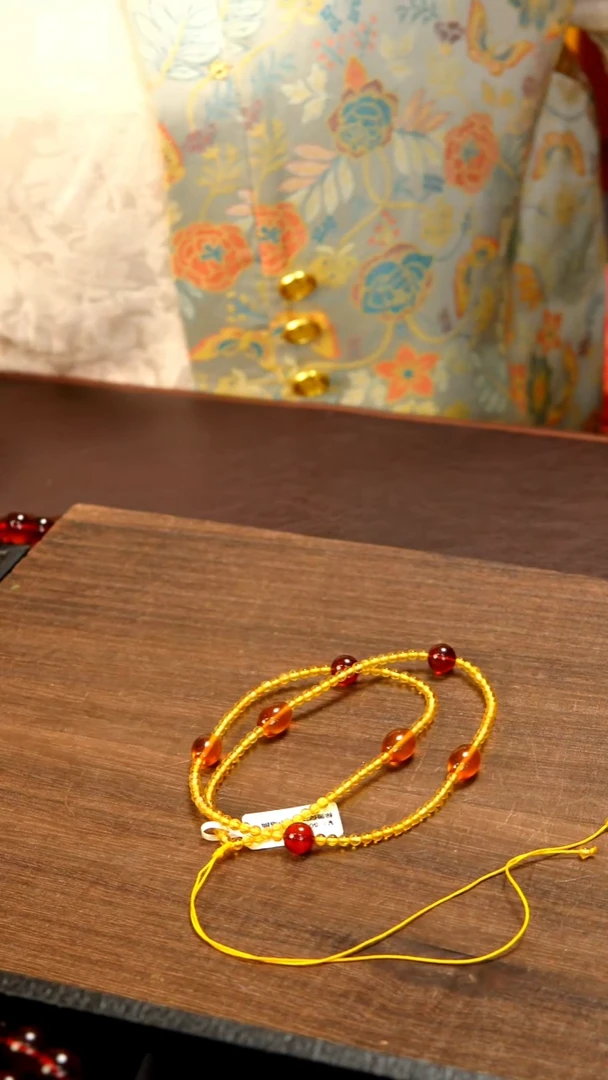 琥珀颈饰未镶嵌琥珀项链 多样性发其一