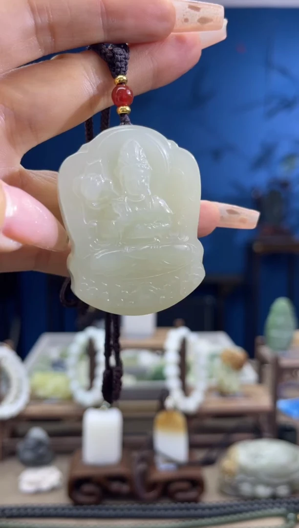 和田玉未镶嵌颈饰1