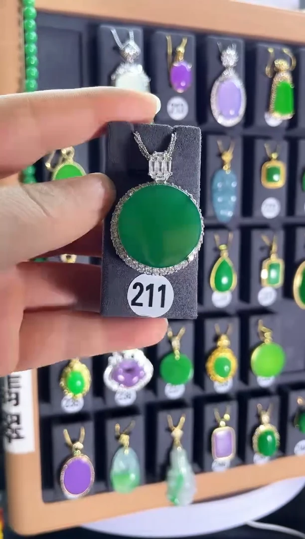 【闪购商品】翡翠耳饰银S925镶嵌211...