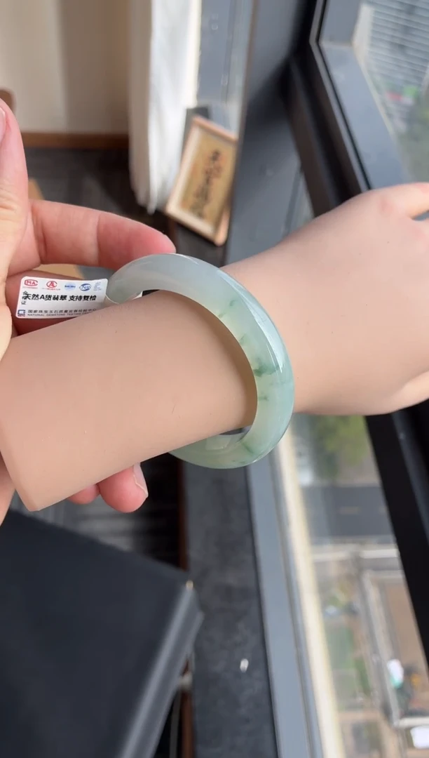 未镶嵌手镯翡翠135号53.8*10.6*9.1正圈