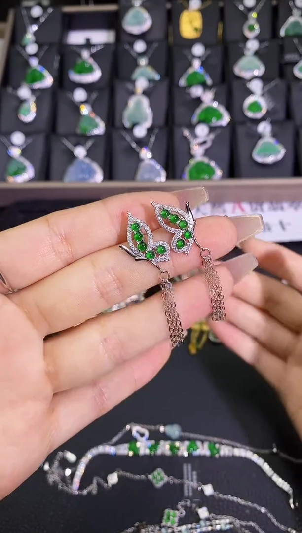 【闪购商品】翡翠耳饰未镶嵌蝴蝶流苏耳钉