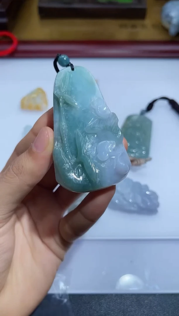 吊坠(不含链)未镶嵌翡翠1