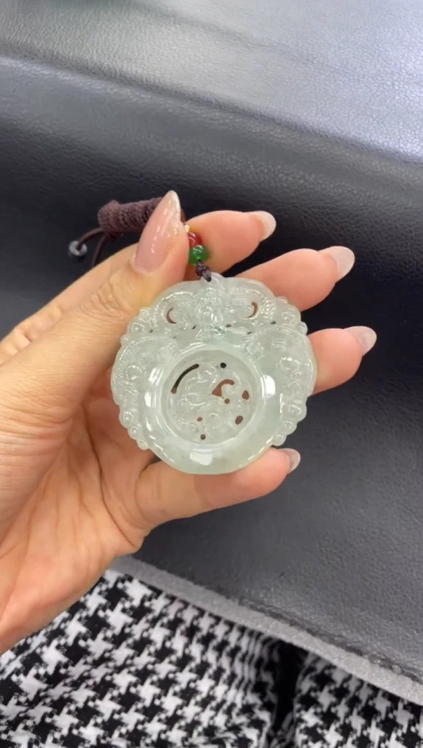 【闪购商品】翡翠吊坠(不含链)未镶嵌吊坠