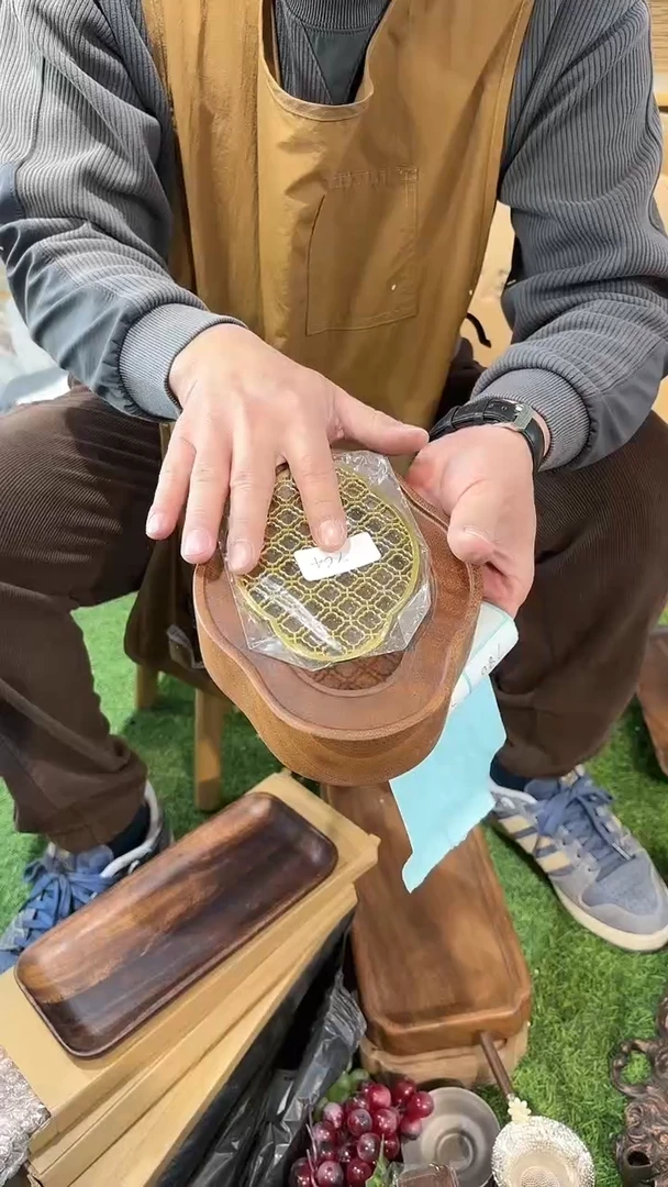 【闪购商品】瑕疵样品764云朵壶承胡桃木