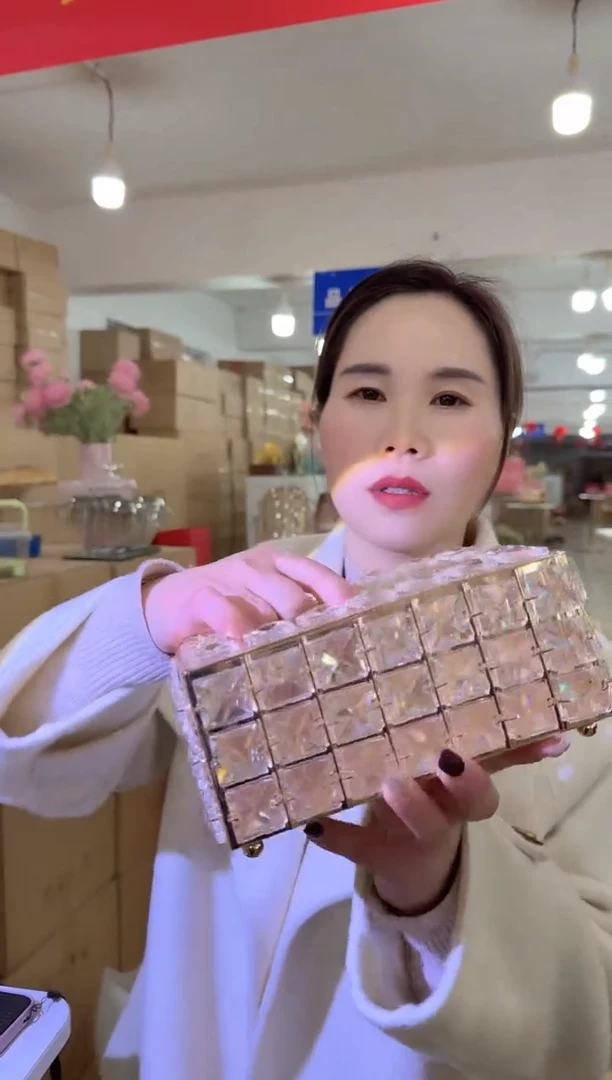 【闪购商品】无铅玻璃美全花器-i-早22