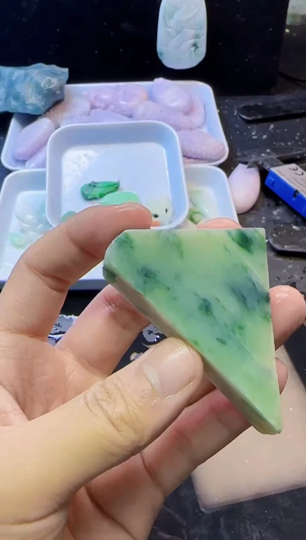 颈饰未镶嵌翡翠041天然A货翡翠