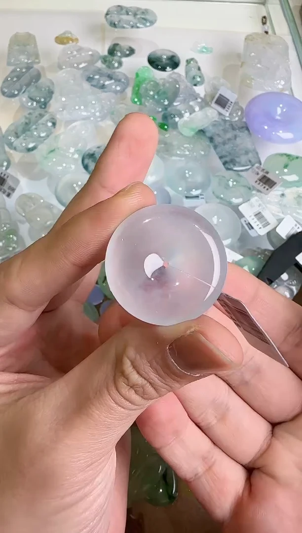 【闪购商品】翡翠吊坠(不含链)未镶嵌··
