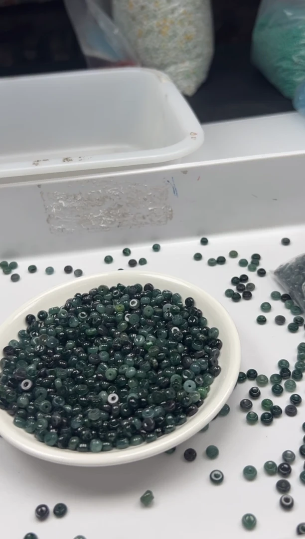 翡翠未镶嵌颈饰x1357翡翠老蓝水算盘5*3mm*30颗