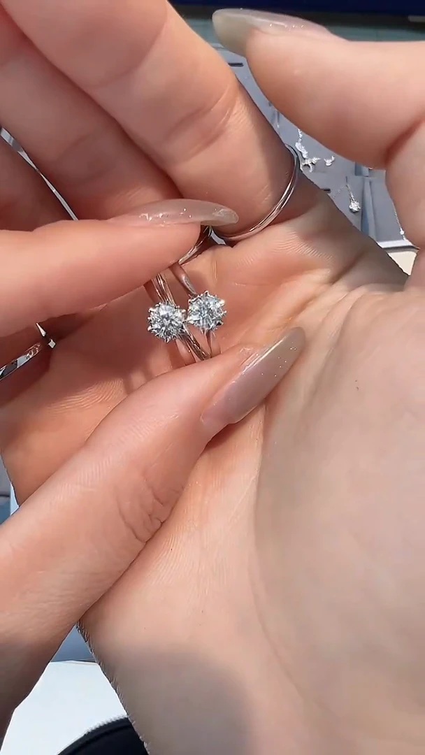 【闪购商品】钻石戒指/指环18K金镶嵌多样性发一