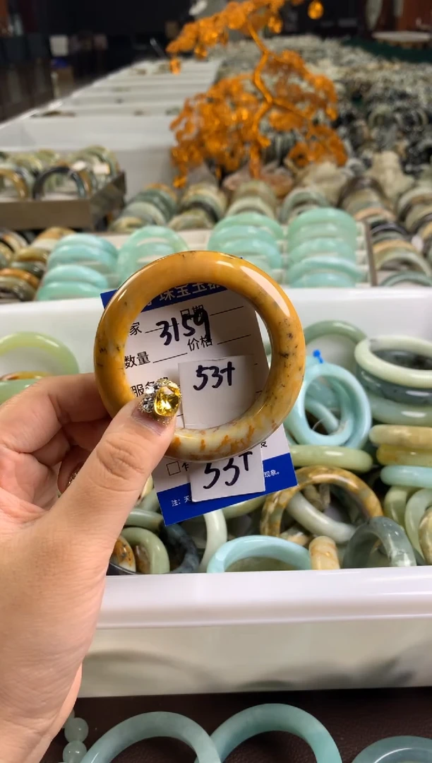 【闪购商品】蛇纹石玉手镯未镶嵌3159