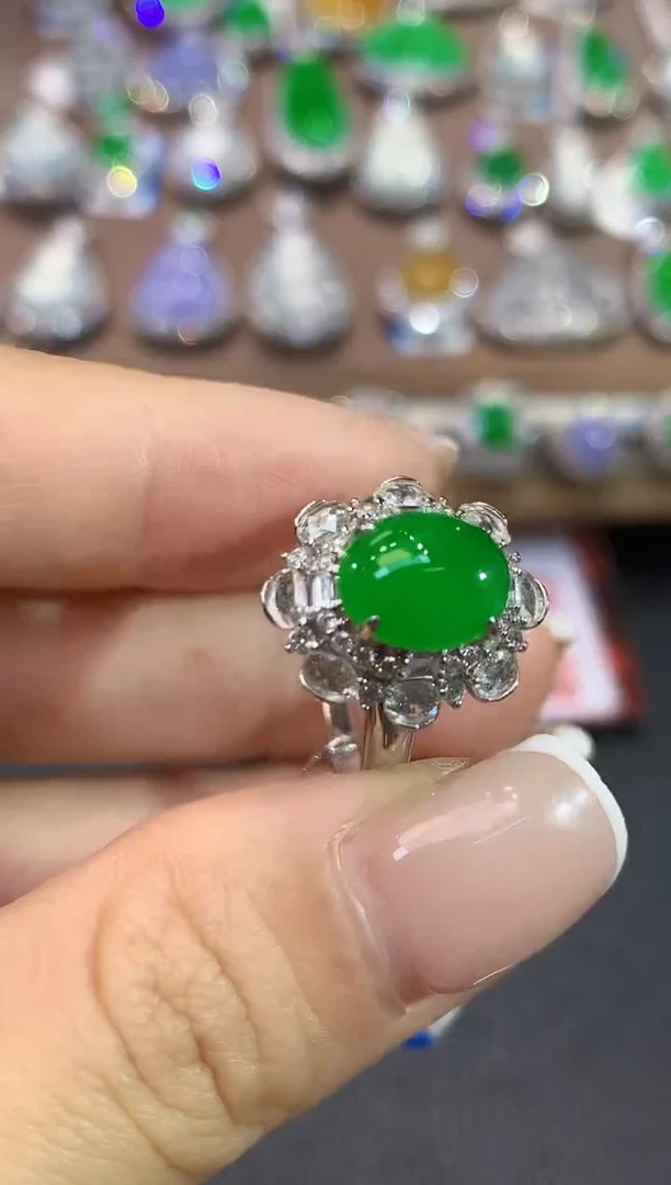 18K金镶嵌戒指翡翠A134