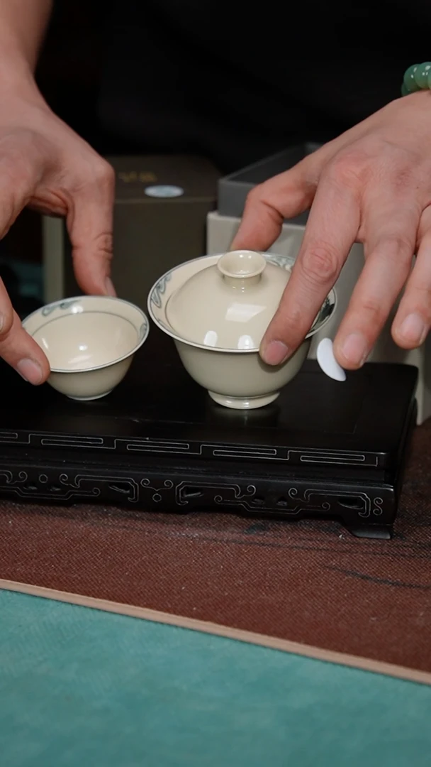 【闪购商品】瓷片67和歌造物盖碗+68杯子-4