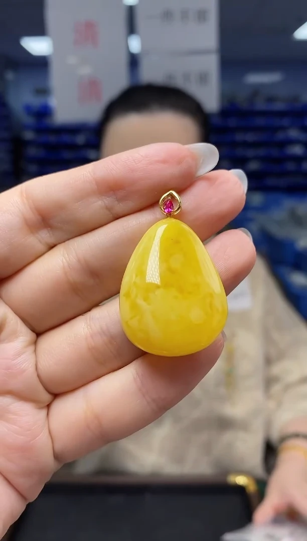 蜜蜡吊坠(不含链)18K金镶嵌G13394
