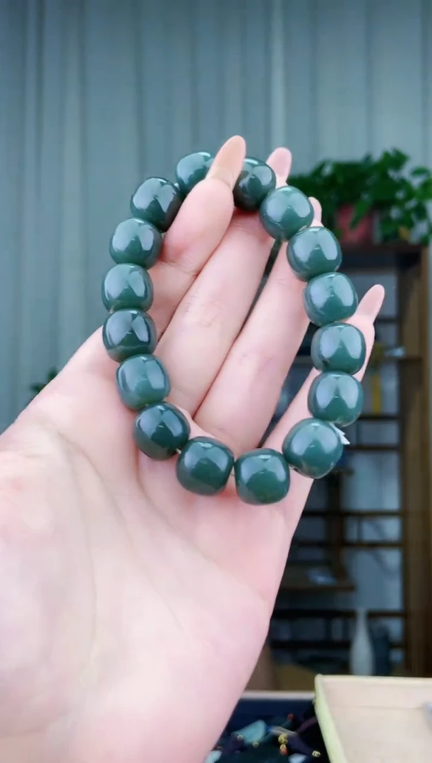 未镶嵌和田玉挂件拍一发一，多样性发货！