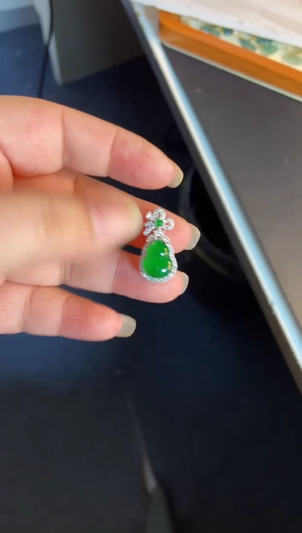 吊坠(不含链)银S925镶嵌翡翠1