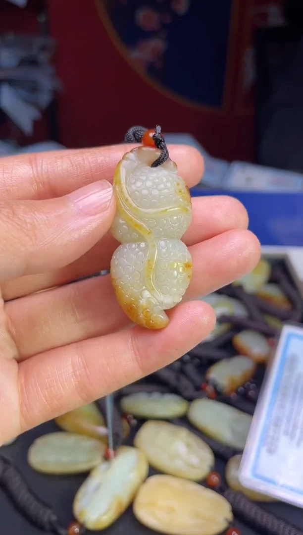 颈饰未镶嵌和田玉123
