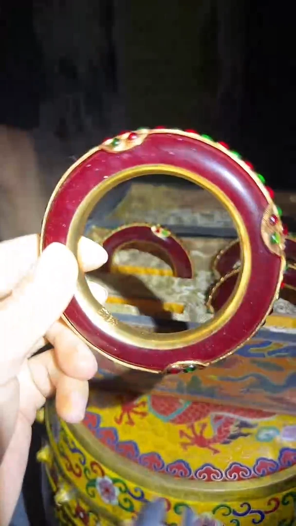 1只.洪............