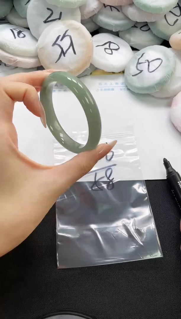 未镶嵌手镯石英质玉36-58