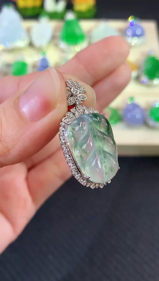 吊坠(不含链)18K金镶嵌翡翠125|7980