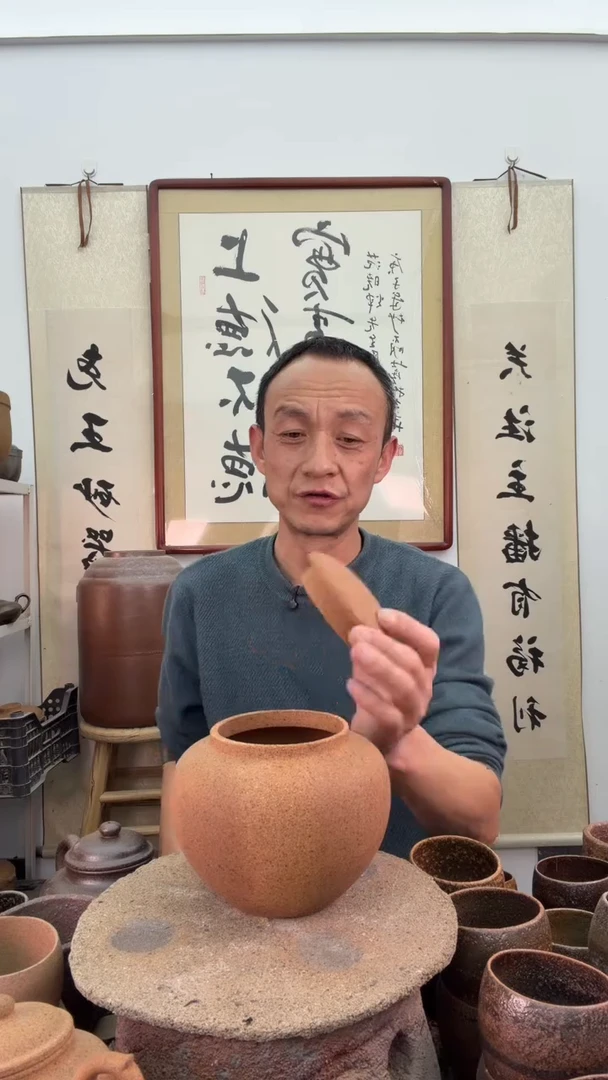 无釉茶叶罐非遗技艺