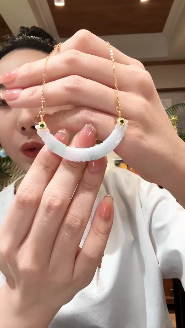 【闪购商品】翡翠颈饰未镶嵌国风