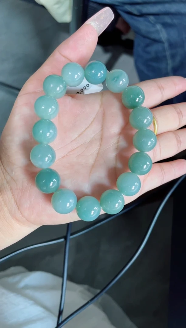 定制翡翠未镶嵌珠串