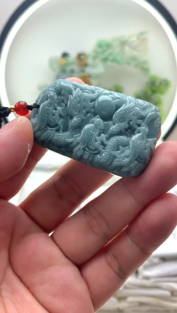 颈饰未镶嵌翡翠九龙1