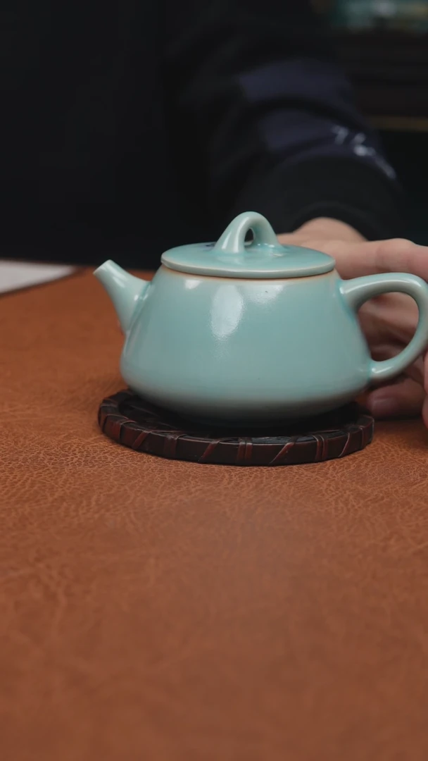 【闪购商品】杯汝州原产地原矿釉仿古微瑕福利石瓢壶