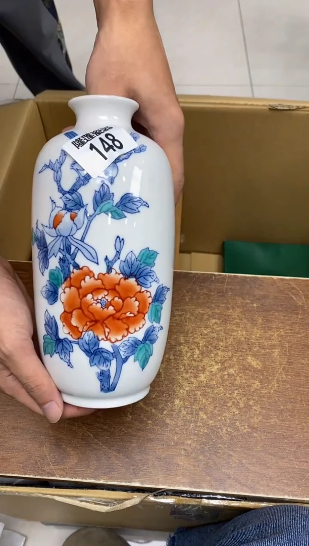 瓷片往***生隆莲瓷器欢迎大家