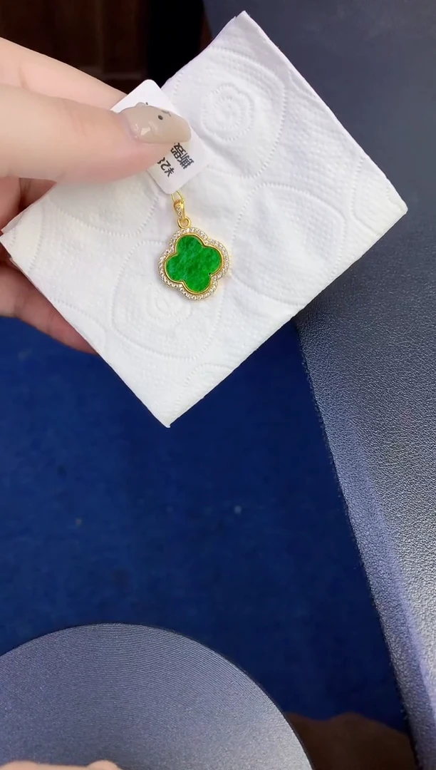 颈饰未镶嵌翡翠缅甸天然翡翠A货