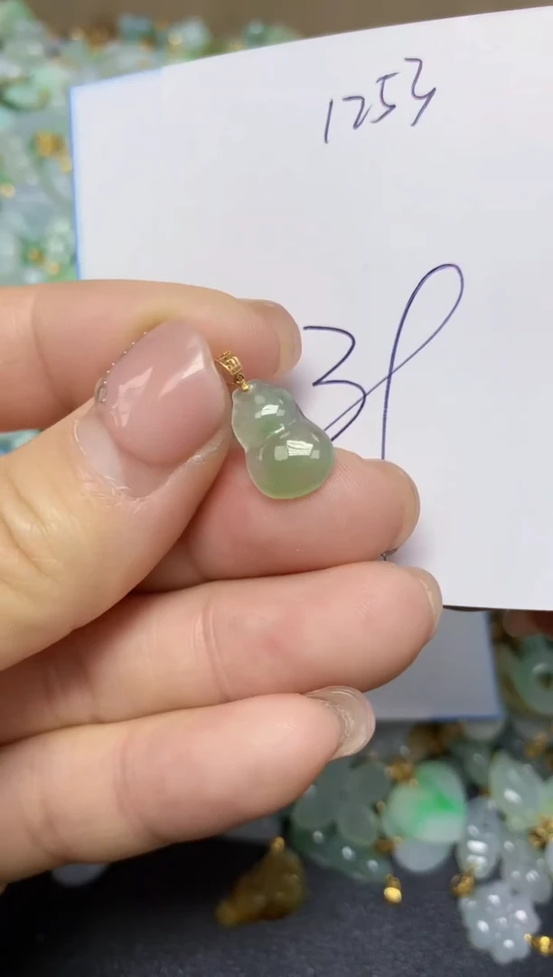 【闪购商品】翡翠挂件18K金镶嵌 天然翡翠A货
