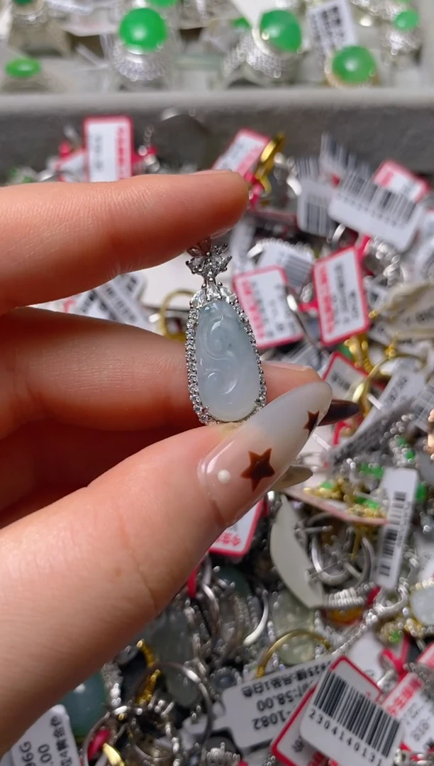 银S925镶嵌戒指翡翠百内无证书