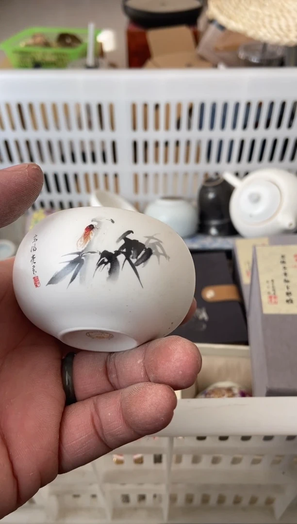 杯无运费险有瑕疵的摄影的产品有使用过的痕迹有点脏介意勿拍