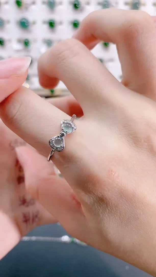 【闪购商品】翡翠戒指银S925镶嵌天然翡翠