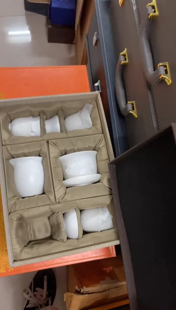 无运费险有瑕疵的摄影的产品有使用过的痕迹有点脏介意勿拍