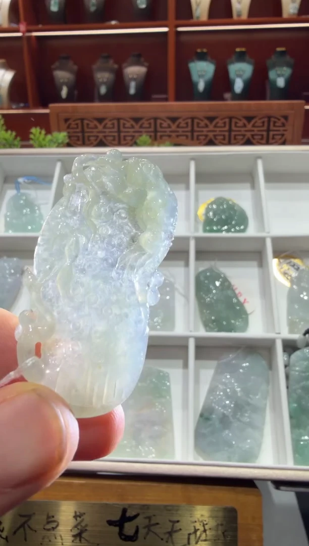 未镶嵌挂件翡翠A货翡翠多样性孤品