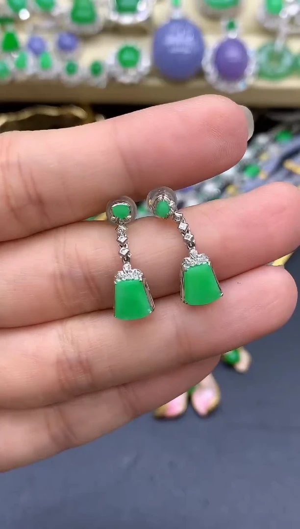 18K金镶嵌翡翠耳饰203-中国好珍宝