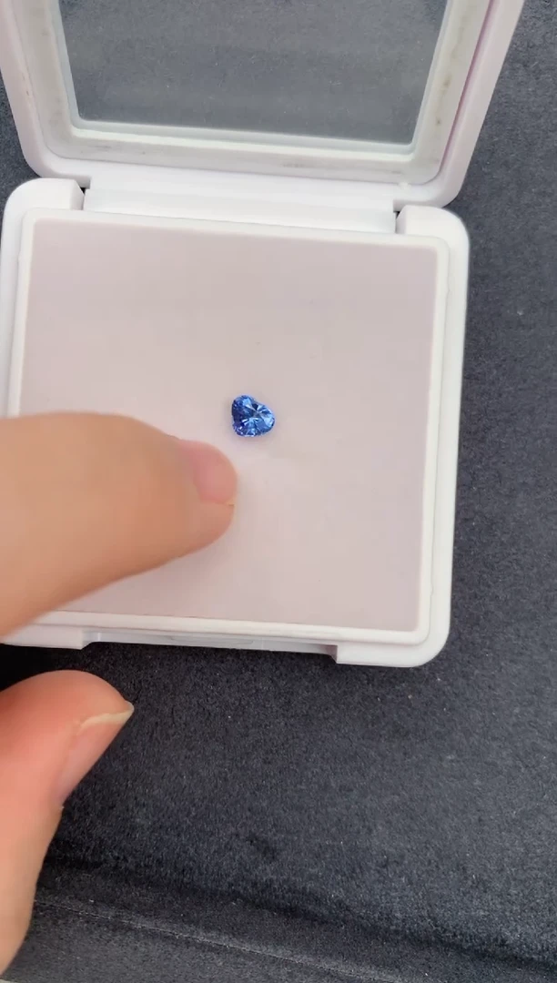 裸石蓝宝石52分矢车菊 定制dc