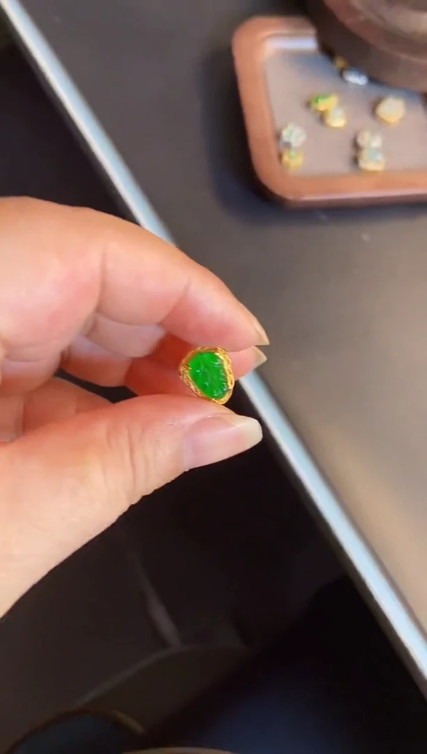 吊坠(不含链)银S925镶嵌翡翠1