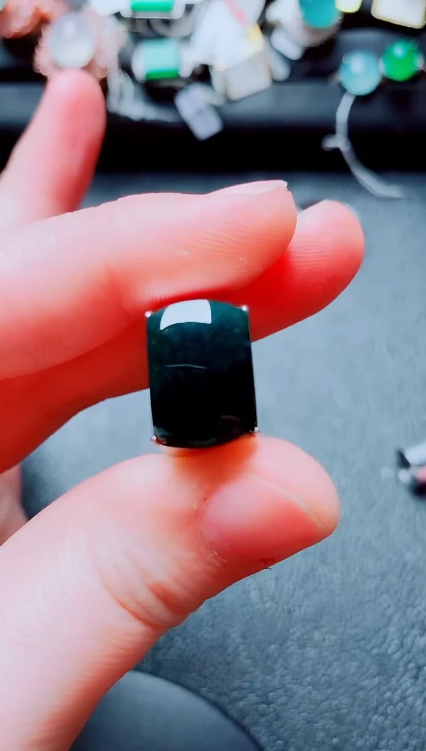 银S925镶嵌戒指翡翠1111