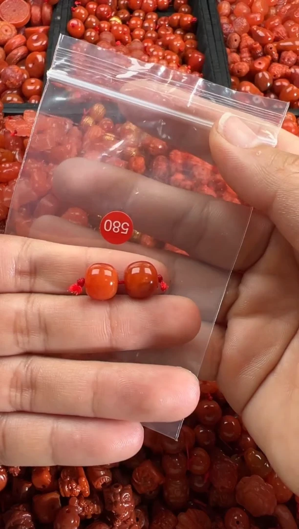 【闪购商品】南红玛瑙颈饰未镶嵌1