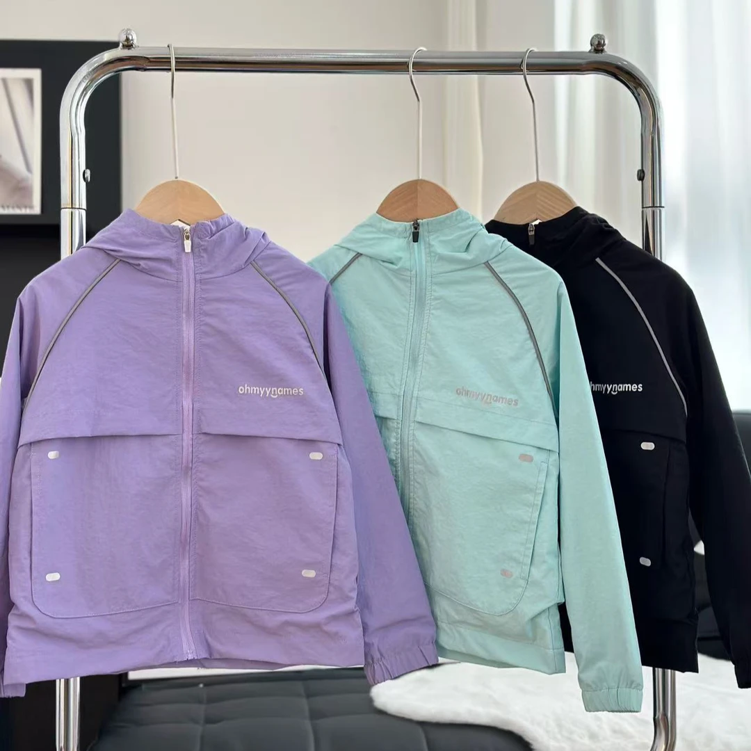 2025春夏新款男女中大童连帽反光条保暖防风防水冲锋衣外套拉链衫