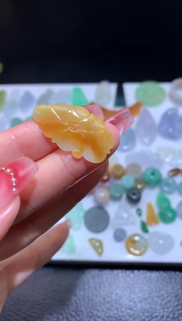 定制翡翠未镶嵌毛货