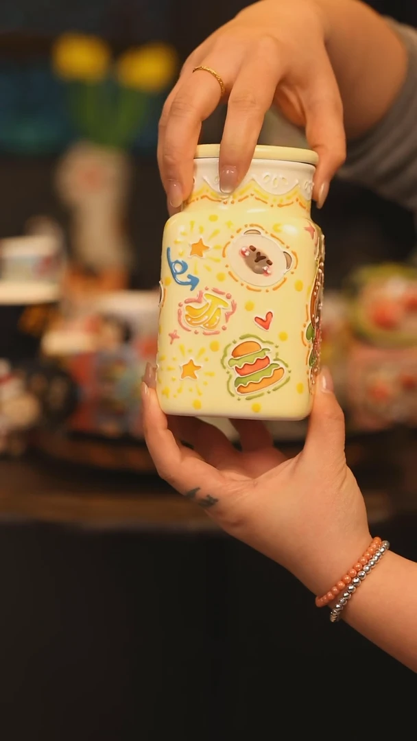 【闪购商品】摆件景德镇釉下彩绘设计师款陶瓷