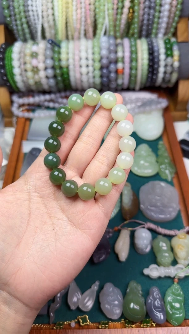 【闪购商品】和田玉无未镶嵌12mm渐变手串