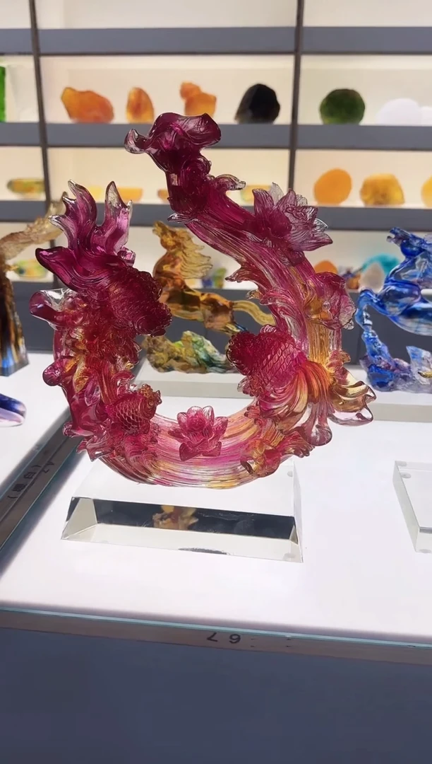 手工艺品琉璃素**裳金玉满堂