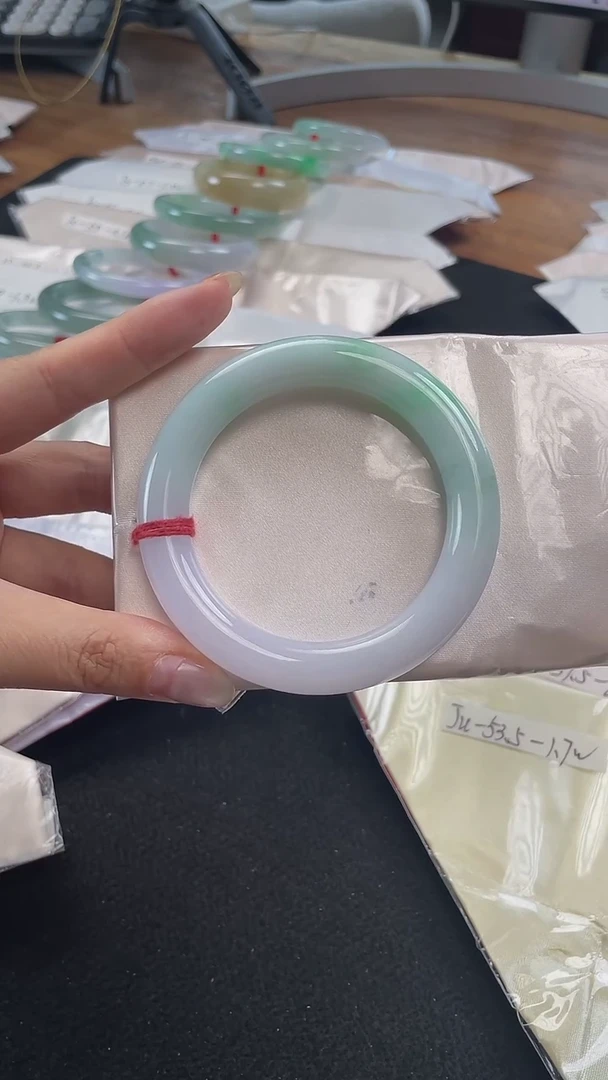 翡翠手镯未镶嵌手镯MY3333